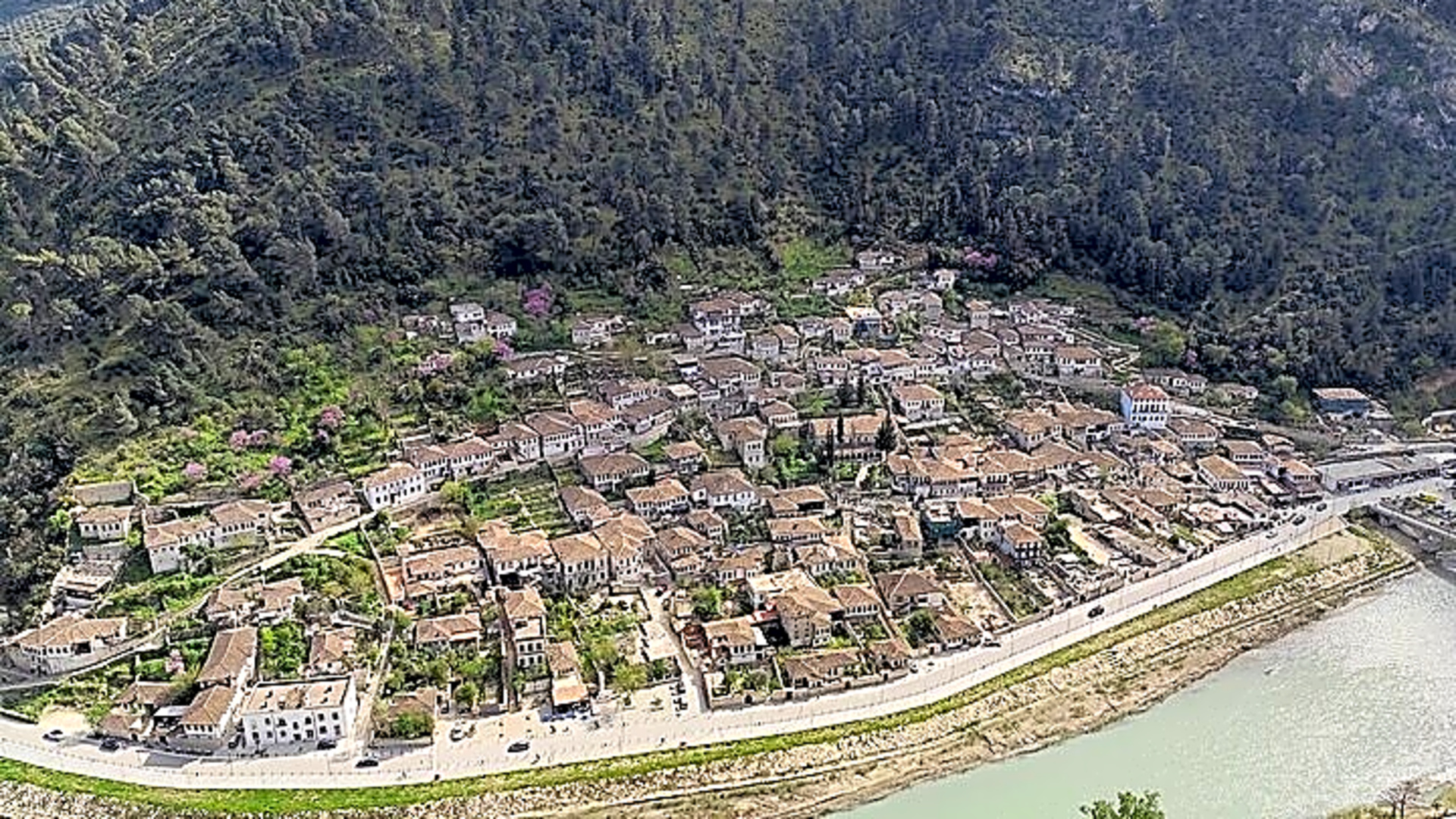 Tirana to Berat Private Day Trip – UNESCO Ottoman & Byzantine Gem - Albania