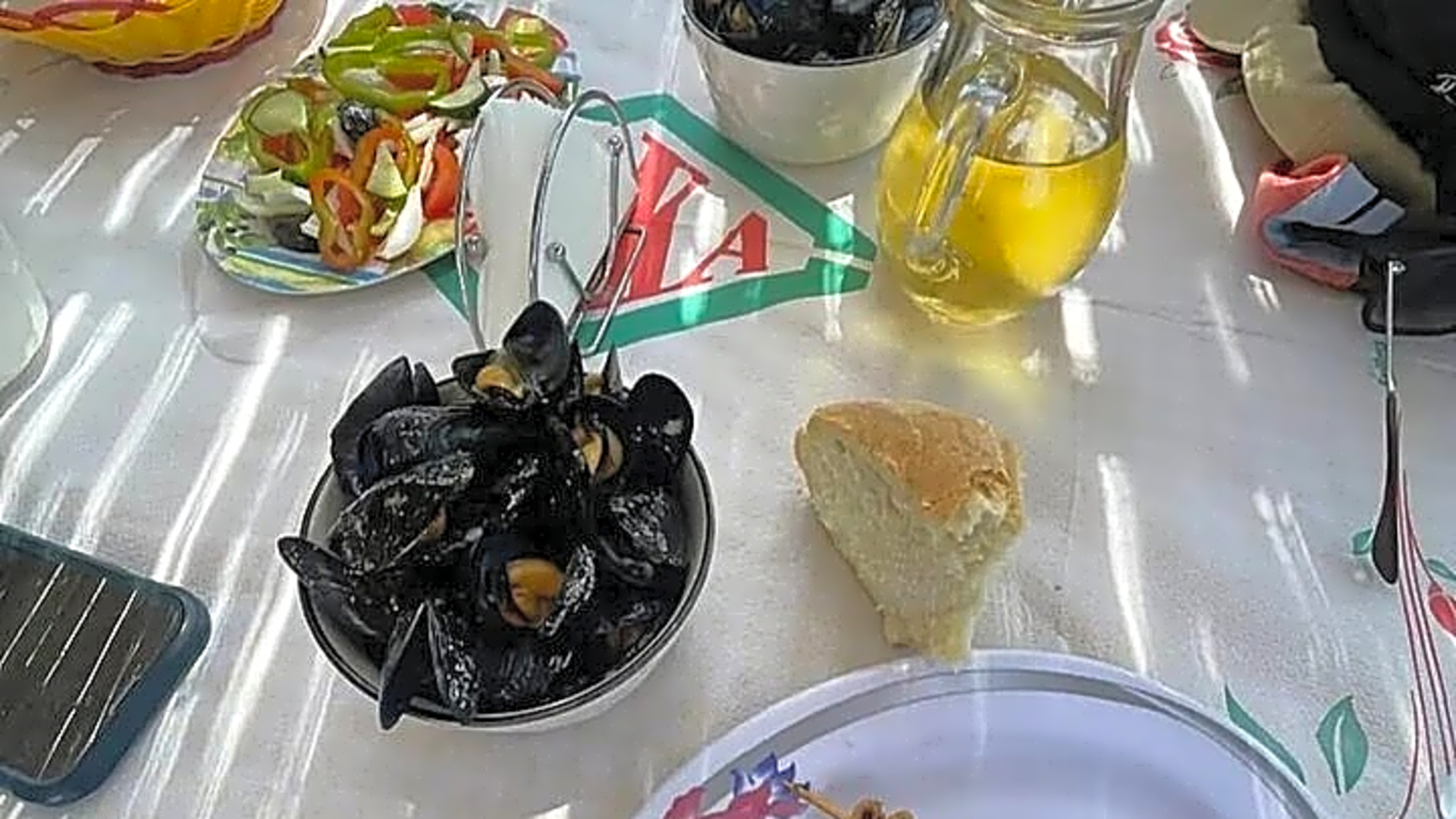 Ksamil: Mussel Sailing Tour with Food and Drink in Albania - Albania