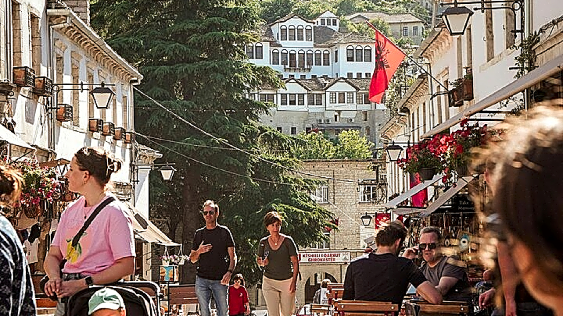 Visit Gjirokaster, the silver city - Half day guided tour - Albania