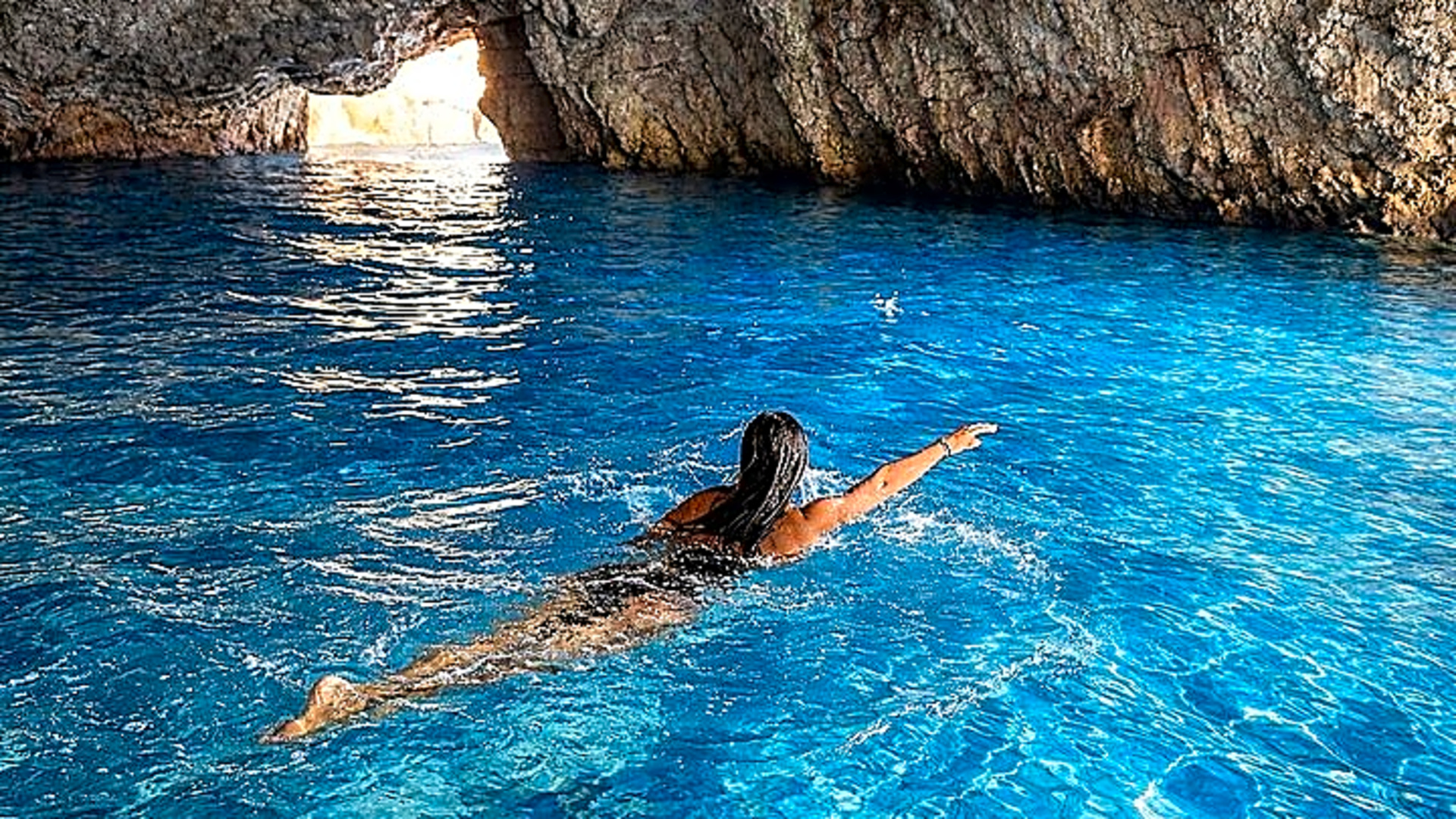 Kotor: Blue Cave, Submarine Base and Lady of the Rocks Tour - Montenegro