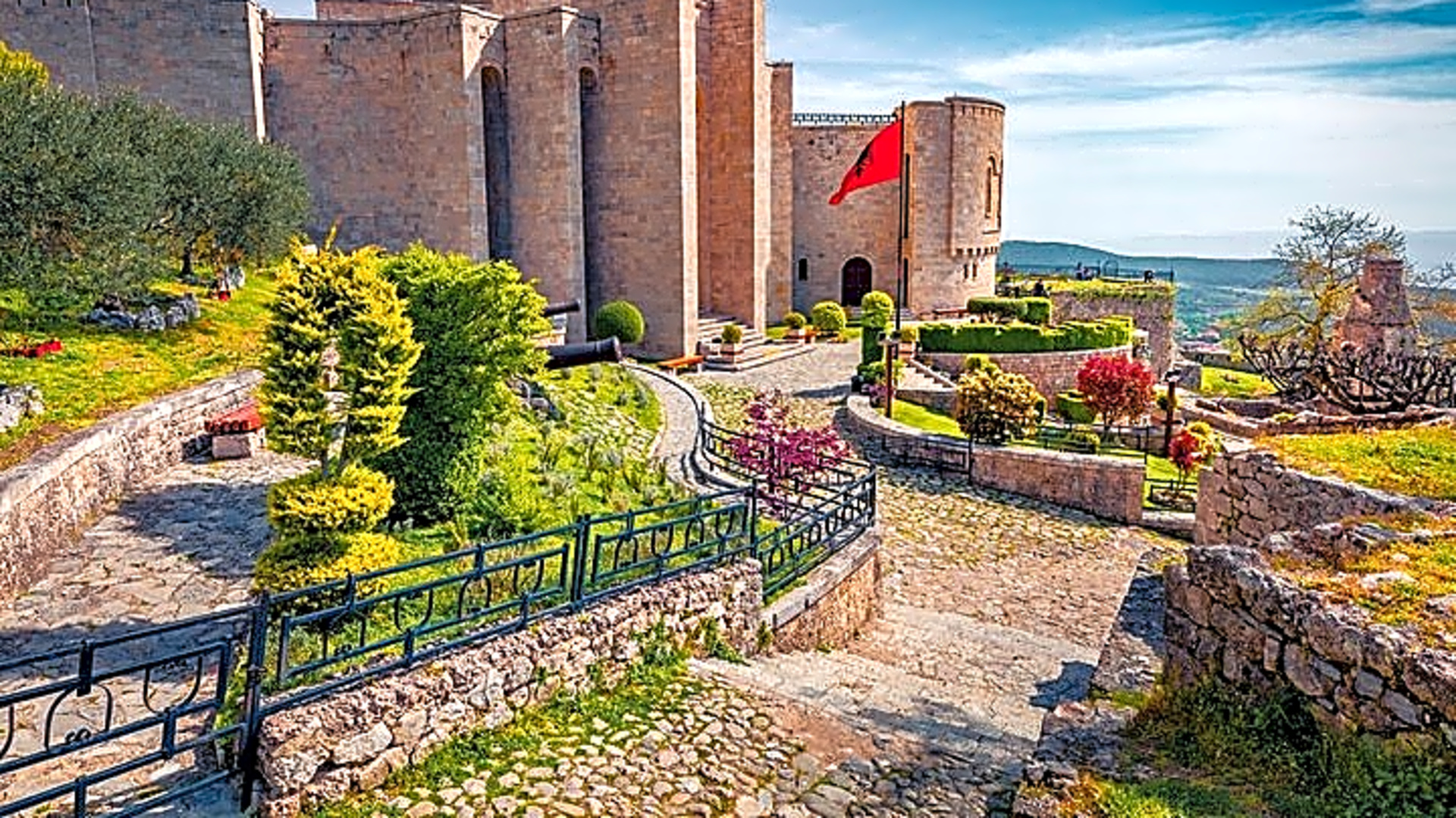 Kruja Castle, Old Bazaar and Sarisalltik Shrine Day Tour - Albania