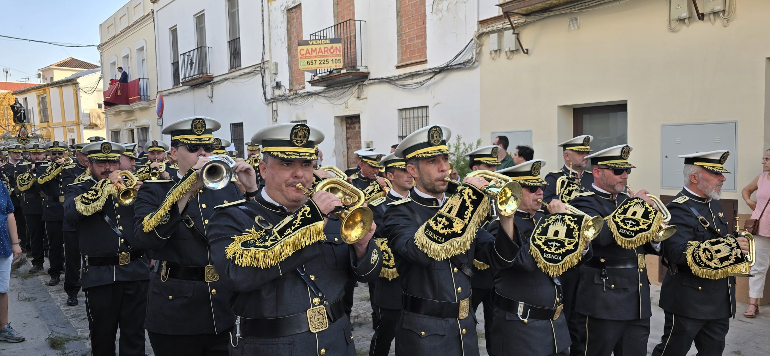 Nuevo uniforme de Esencia en la festividad del Corpus Christi en la Puebla del Río 2024