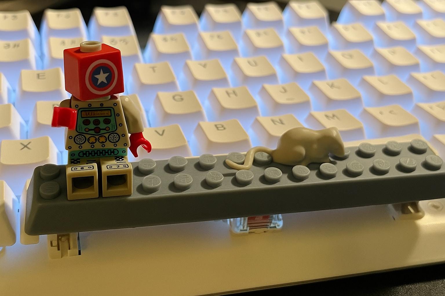 Custom Brick Mount Spacebar Keycap: LEGO-Compatible, Smooth Top Buildable Design