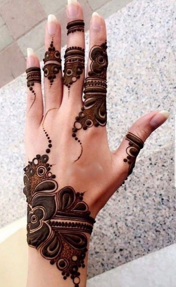 Stylish mehndi design 40