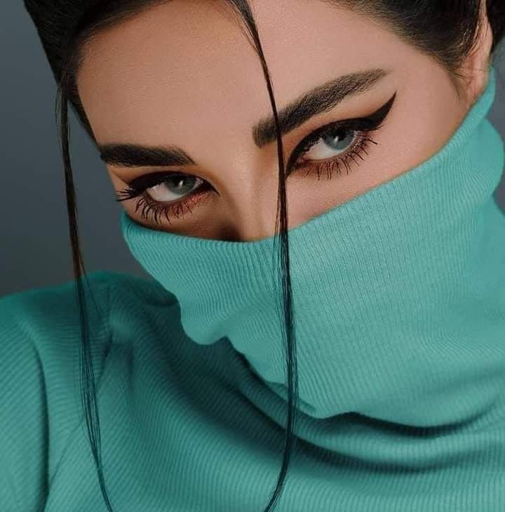 Hidden Face Girl 71