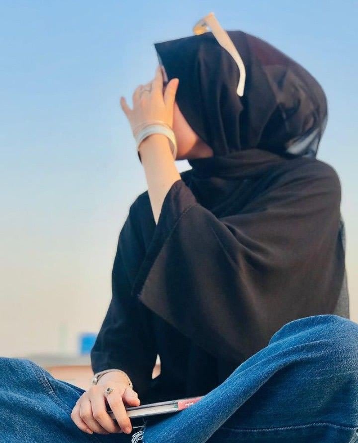 Hijab Girls DP 75