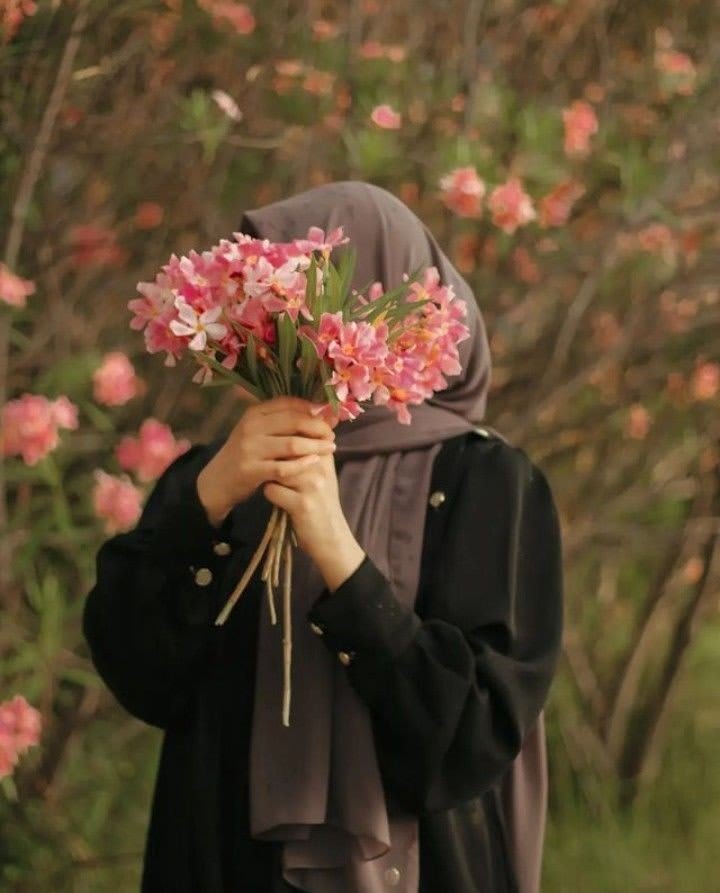 Hijab Girls DP 25