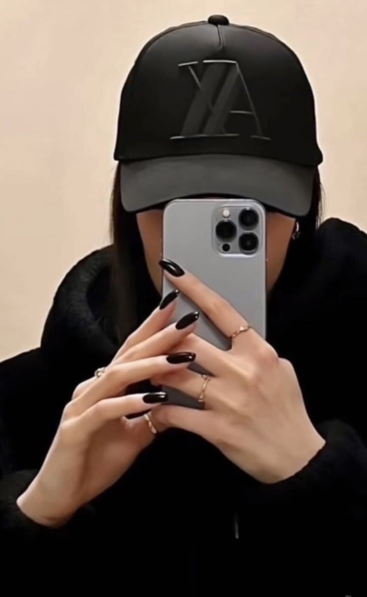 Hidden Face Girl 93