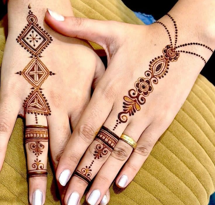 Stylish mehndi design 62