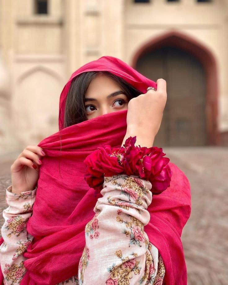 Hidden Face Girl 68