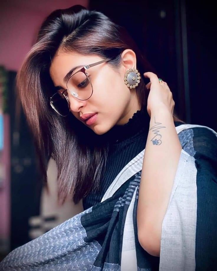 Girls DP For Instagram 8