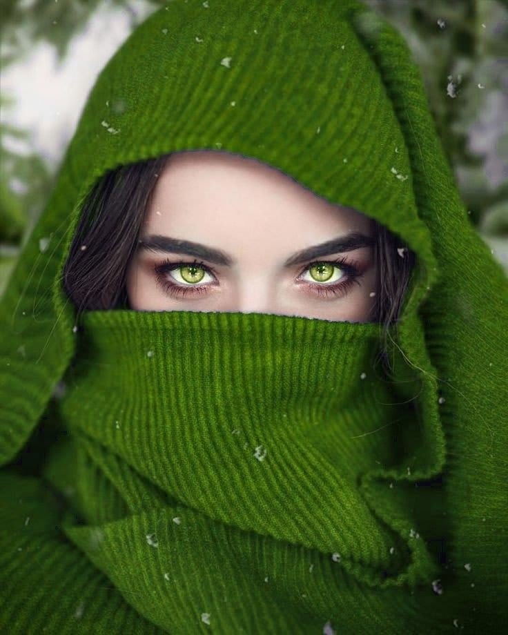 Hidden Face Girl 70