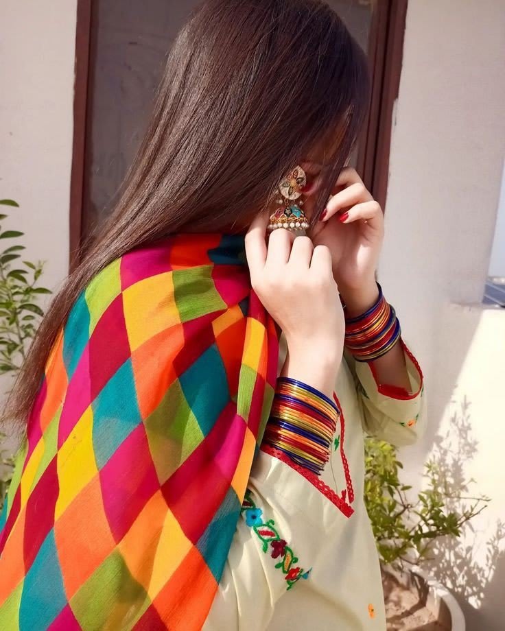 Girls DP For Instagram2