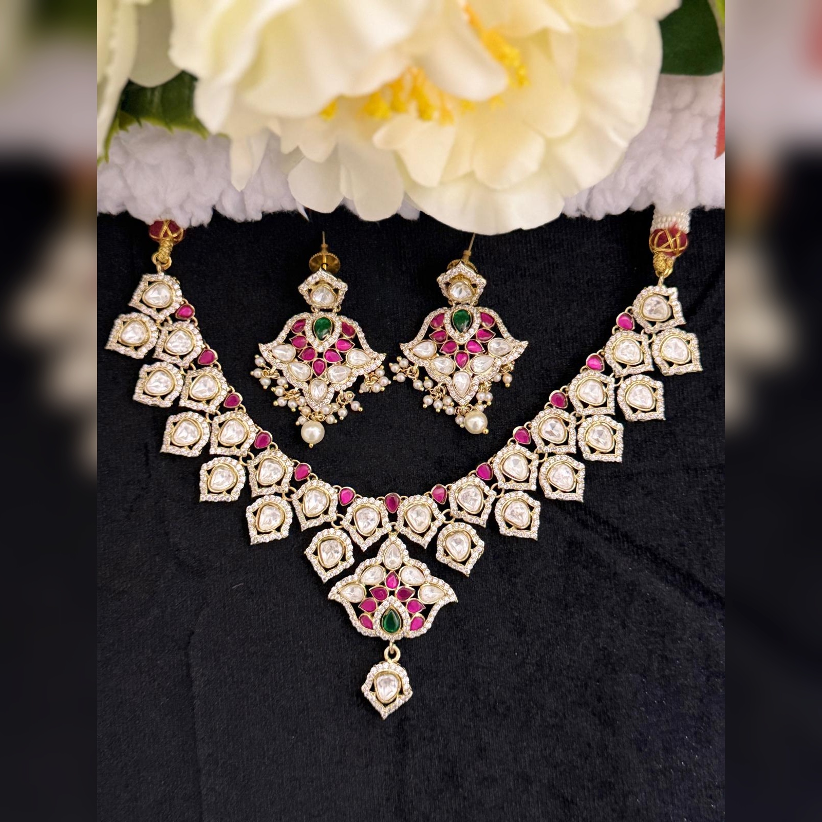 Mossanite Neckset V302