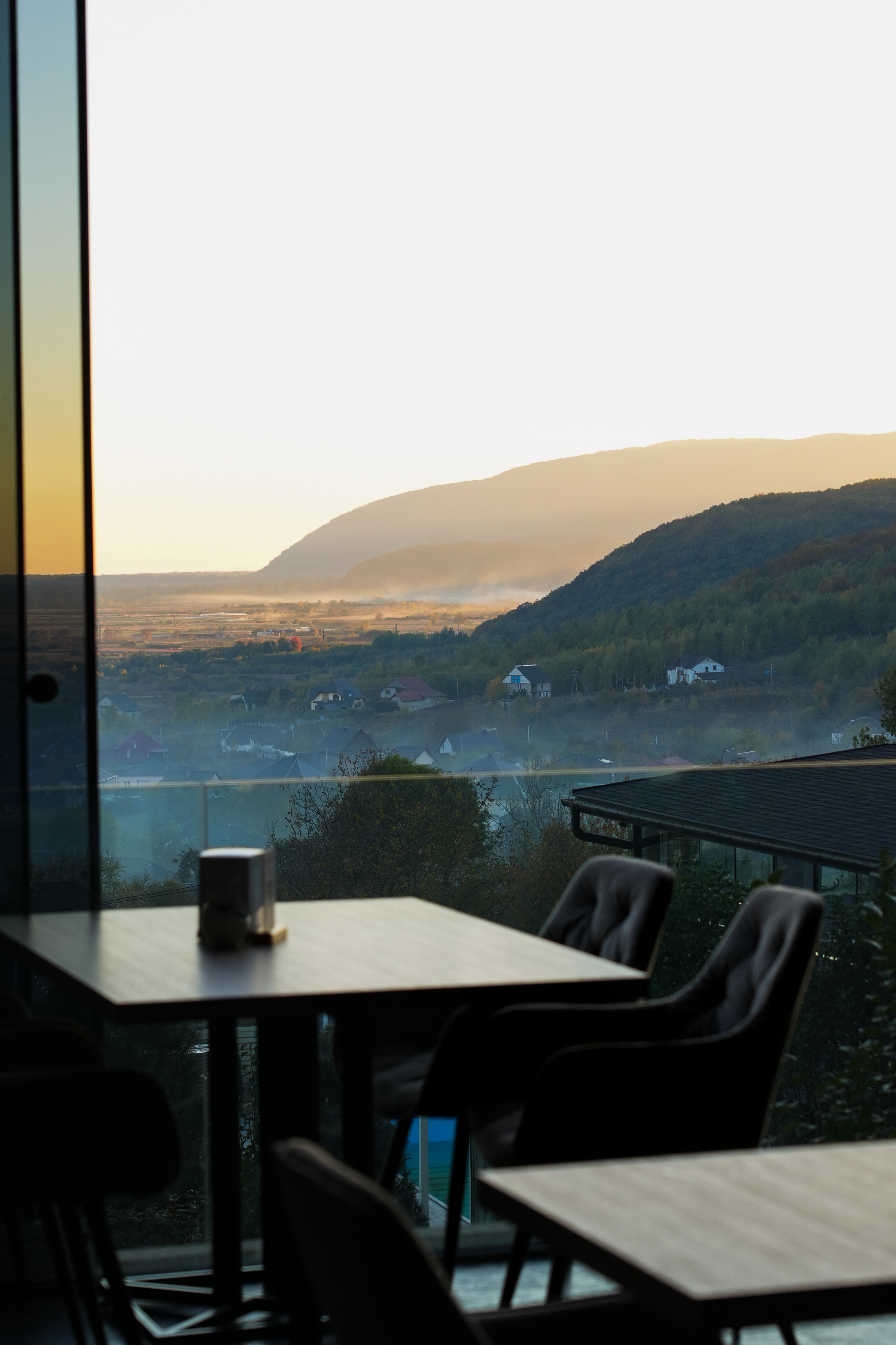 Панорамна тераса з видом на природу