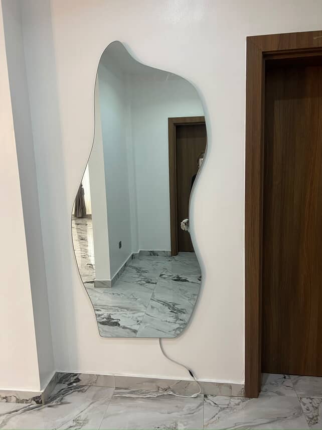 aesthetic squigg mirrors