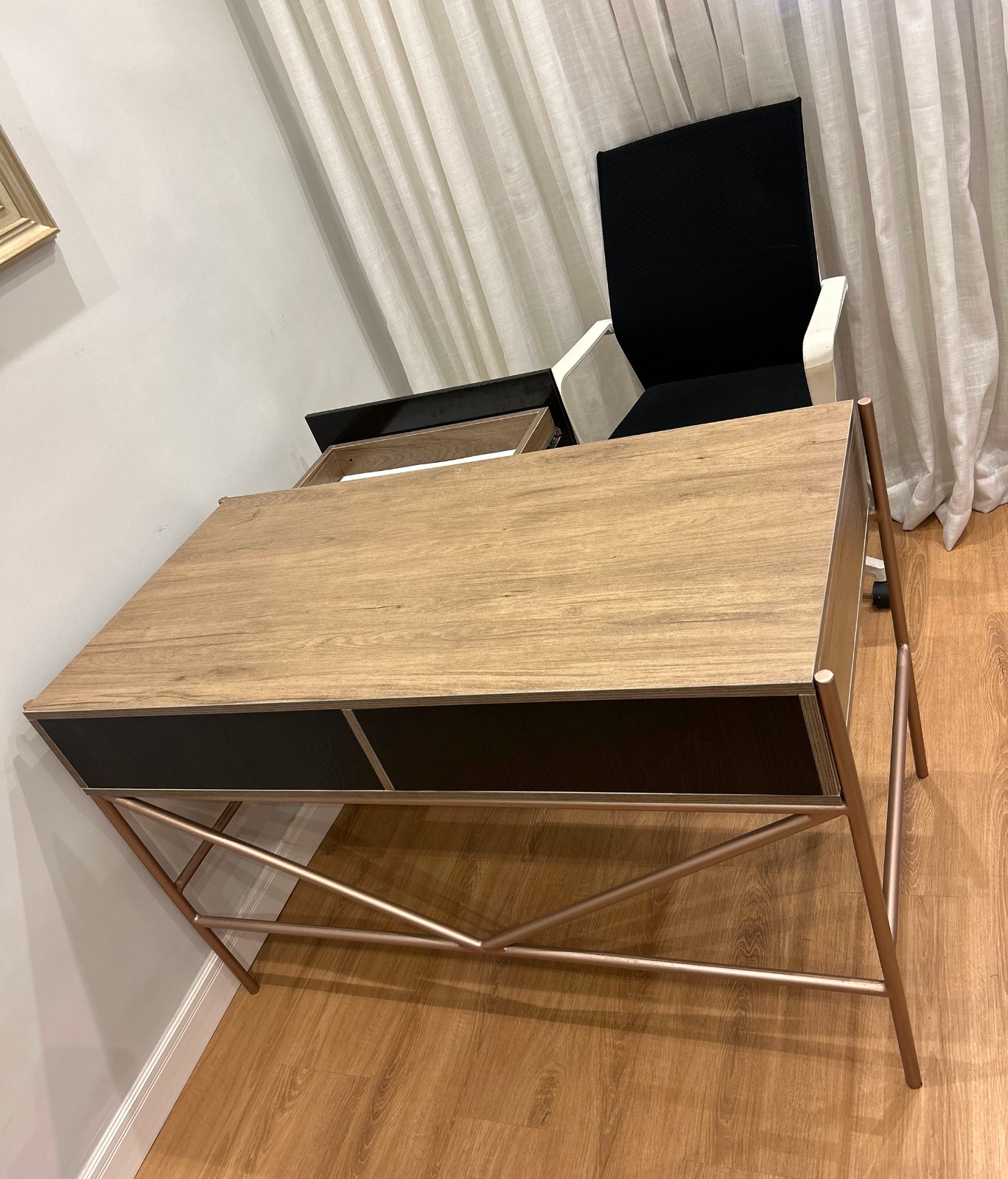 oseta work desk | modern  wooden office desk in nigeria