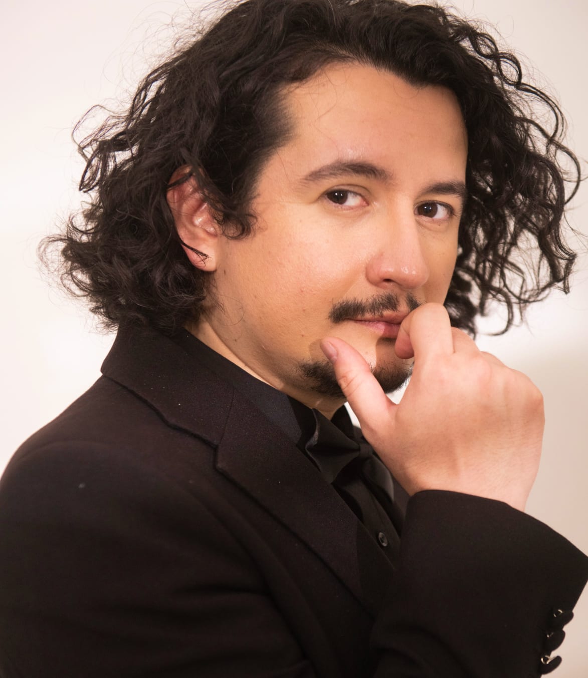 Save the date portrait of Jeduan