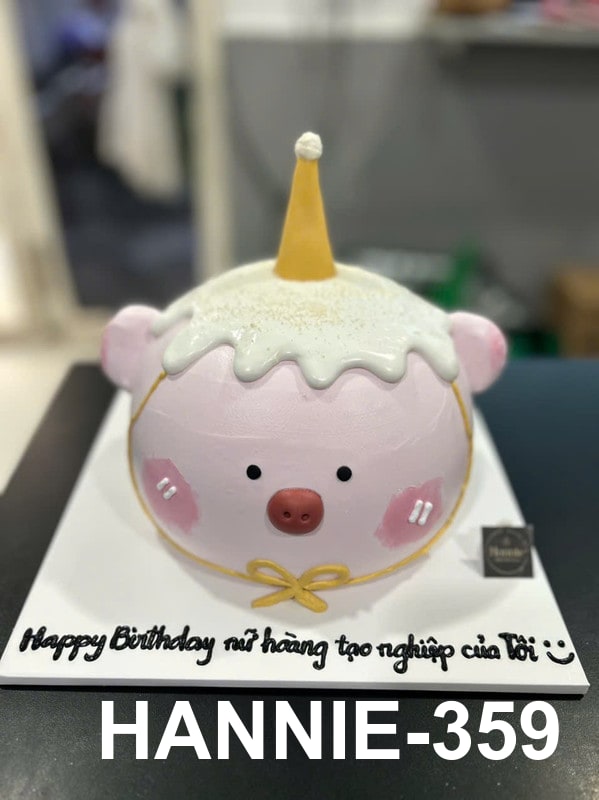 Bánh kem chúc mừng khai giảng mầm non hình heo Hannie