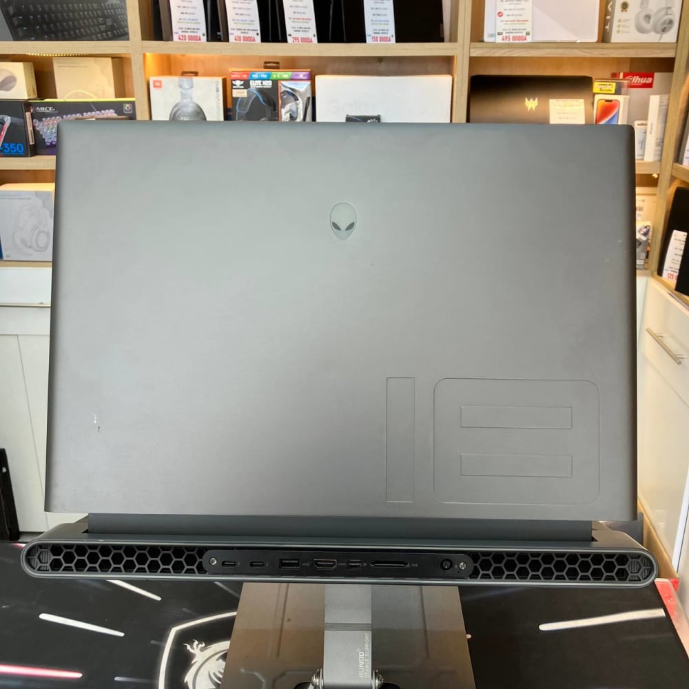 DELL  DELL ALIENWARE 18 CORE I9 14900HX 32GB 1TB RTX4070 18 QHD 165HZ  - LAPTOP GAMER vue 6