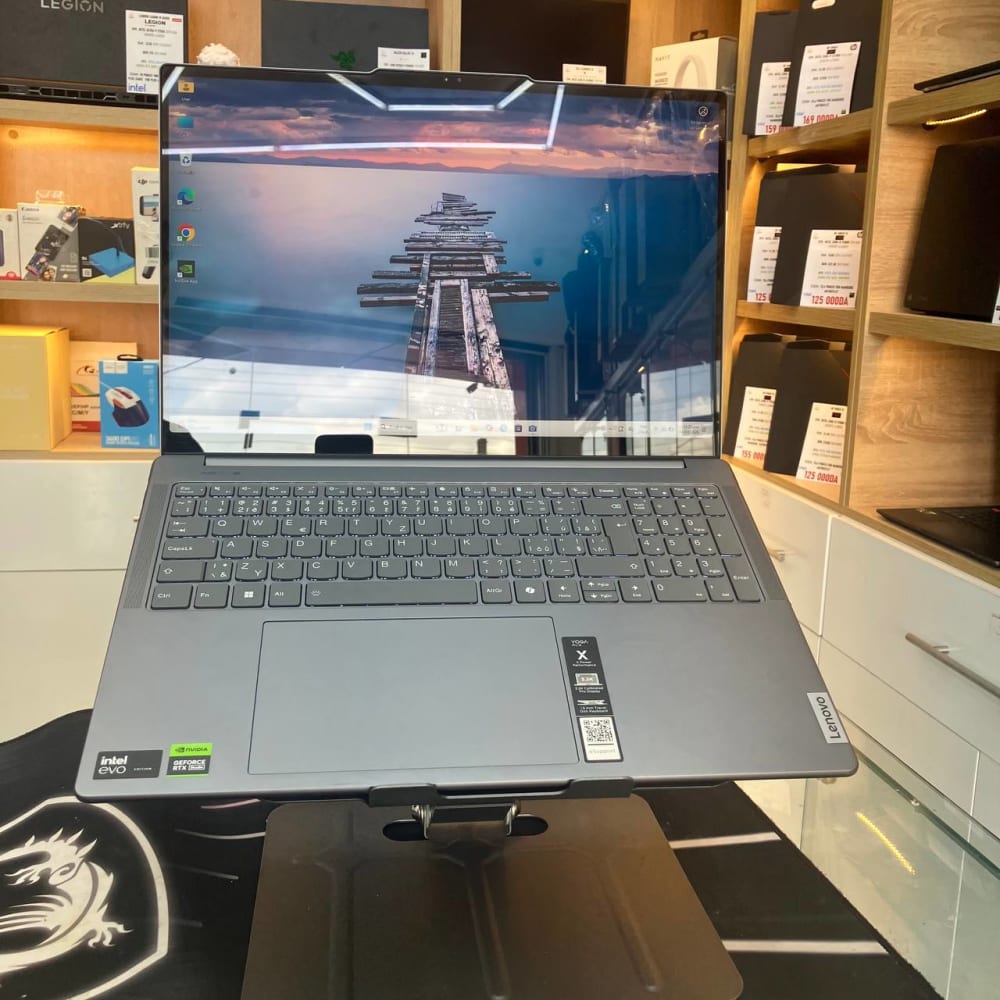 LENOVO LENOVO TOGA PRO 9I ULTRA 9 185H 32GB 1TB RTX4050 6GBVRAM 16 3K TACTILE 165HZ - LAPTOP vue 2