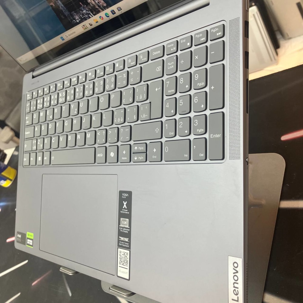 LENOVO LENOVO TOGA PRO 9I ULTRA 9 185H 32GB 1TB RTX4050 6GBVRAM 16 3K TACTILE 165HZ - LAPTOP vue 5
