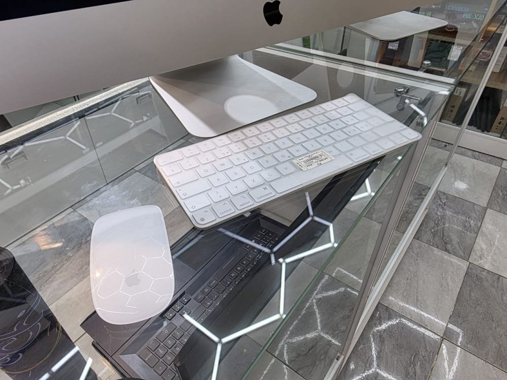 IMAC IMAC 2017 27 CORE I5 8GB 1TB SSD RADEON PRO 570 4GBVRAM 27'' - ALL IN ONE vue 2