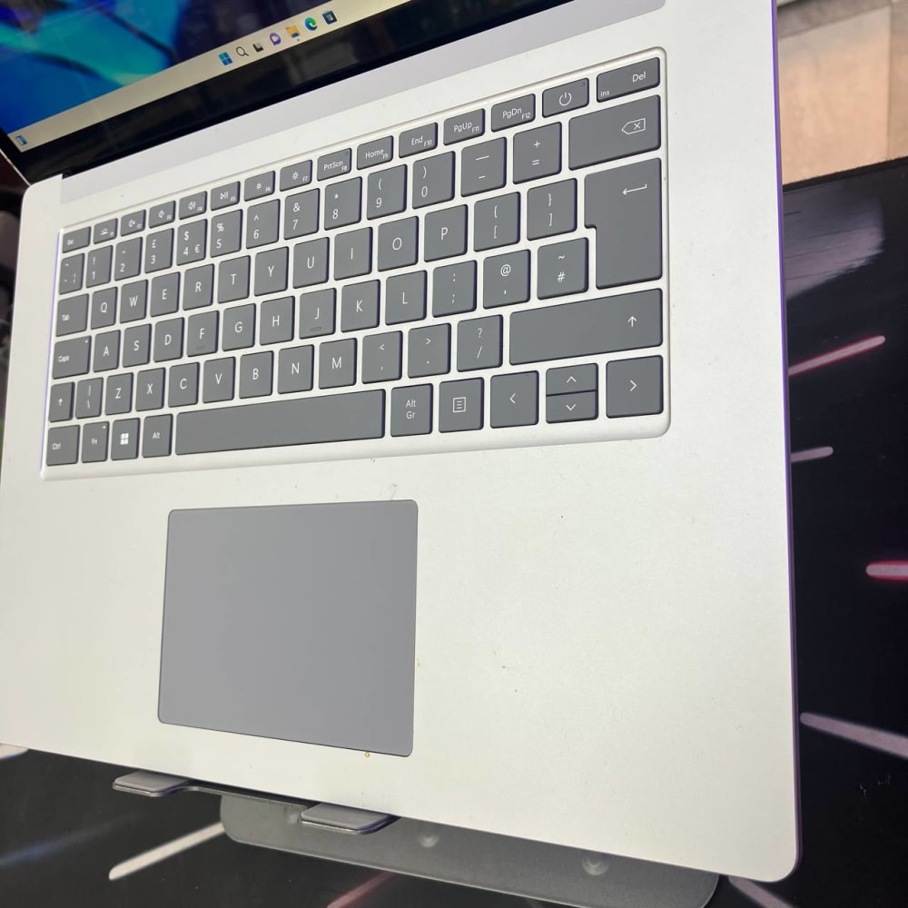 MICROSOFT SURFACE LAPTOP 3 CORE I7 1065G7 16GB 256SSD 15.6 3K TACTILE - LAPTOP vue 5