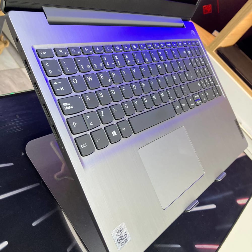 LENOVO  LENOVO IDEAPAD 3 CORE I5 1035G1 8GB 256SSD 15.6 FHD - LAPTOP vue 3