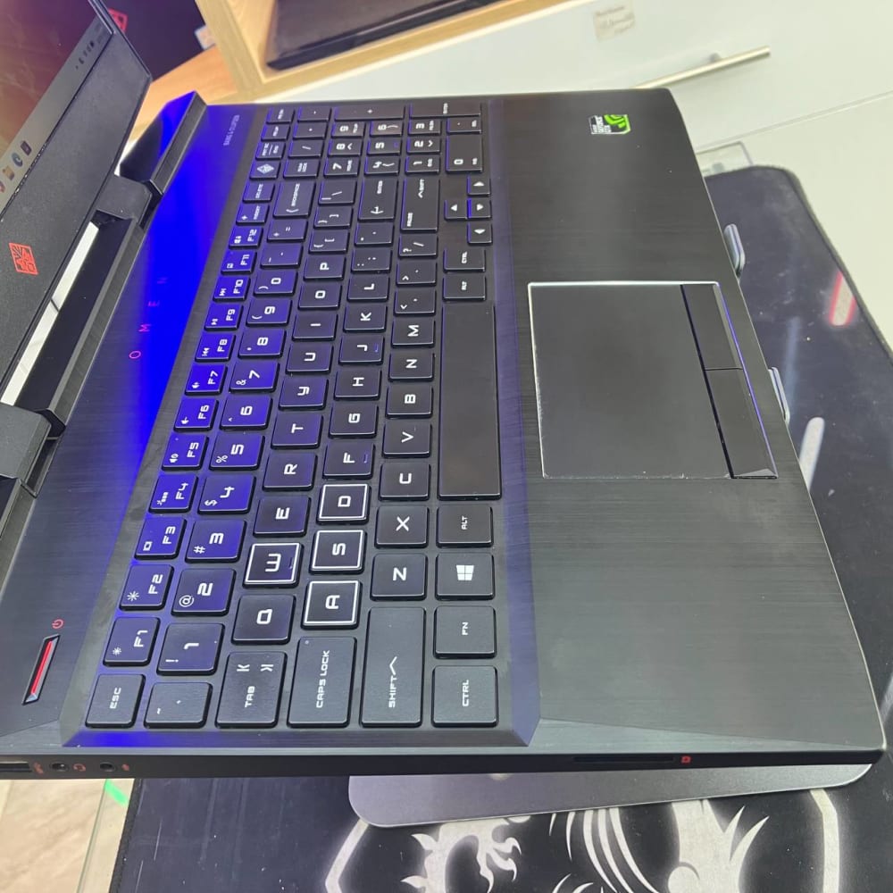 HP HP OMEN I7 8750H 16GB 512SSD GTX1060 6GBVRAM 15.6 FHD - LAPTOP GAMER vue 3