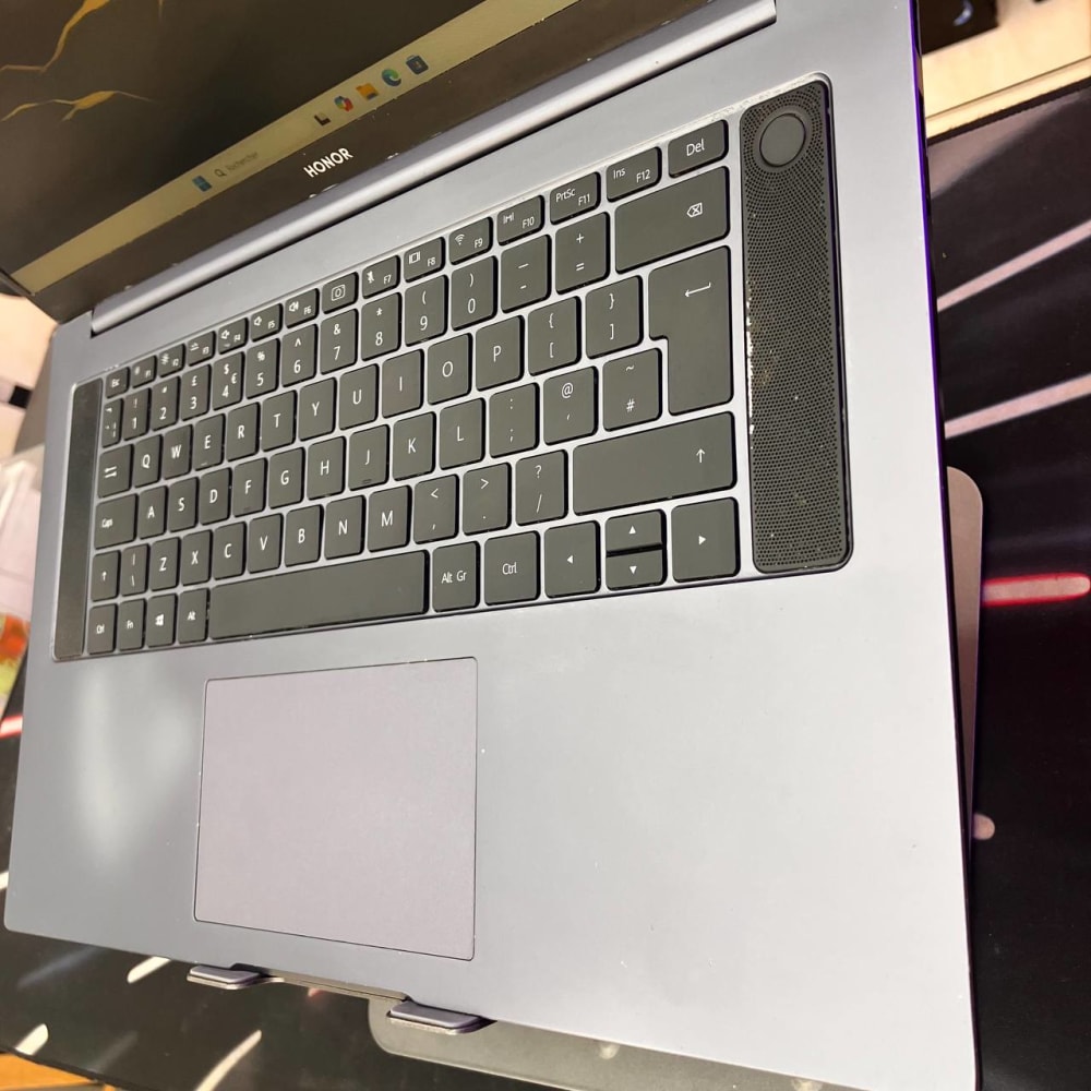 HUAWEI HONOR MAGICBOOK PRO 16 RYZEN 5 4600H 16GB 512SSD 16 FHD - LAPTOP vue 4