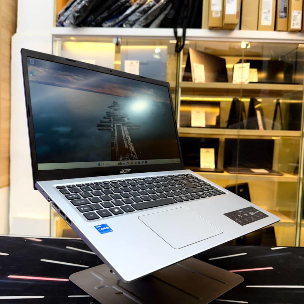 ACER ACER ASPIRE 3 INTEL CORE I3 1115G4 8GB 256GB SSD 15' FHD - LAPTOP vue 5