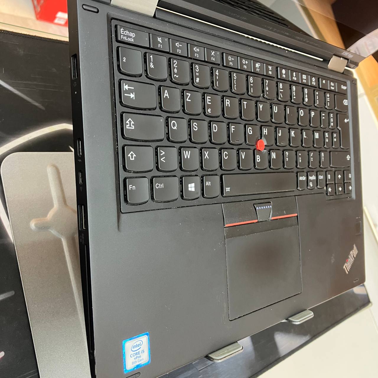 LENOVO  LENOVO THINKPAD X380 YOGA I5 8350U 8GB 256SSD 13.3'' X360 TACTILE - LAPTOP vue 5