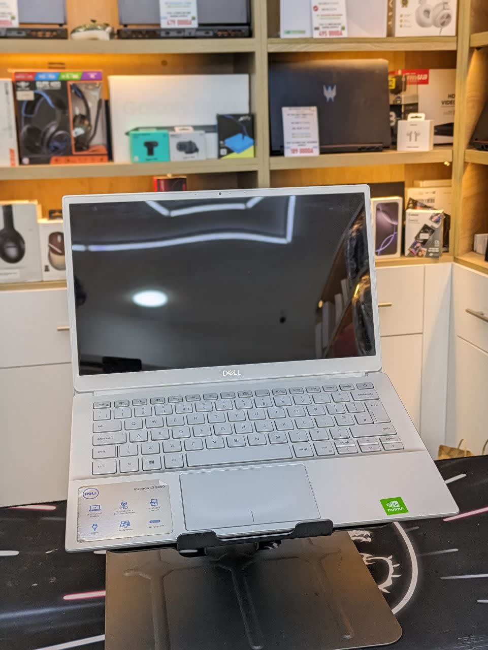 DELL DELL INSPIRON 13 CORE I7 10510U 8GB 256SSD NVIDIA MX250 2GBVRAM 13.3 FHD - LAPTOP vue 4
