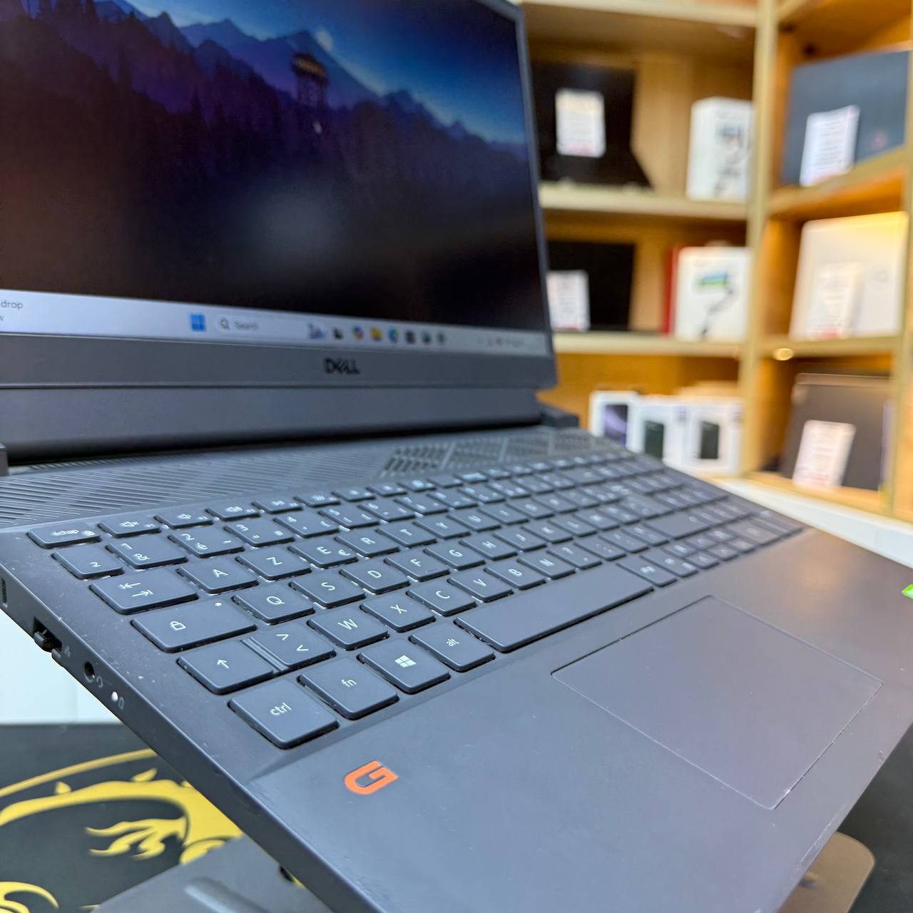 DELL DELL G15 I5 10500H NVIDIA GTX 1650 16GB RAM 512GB SSD ECRAN FHD 120HZ - LAPTOP vue 3