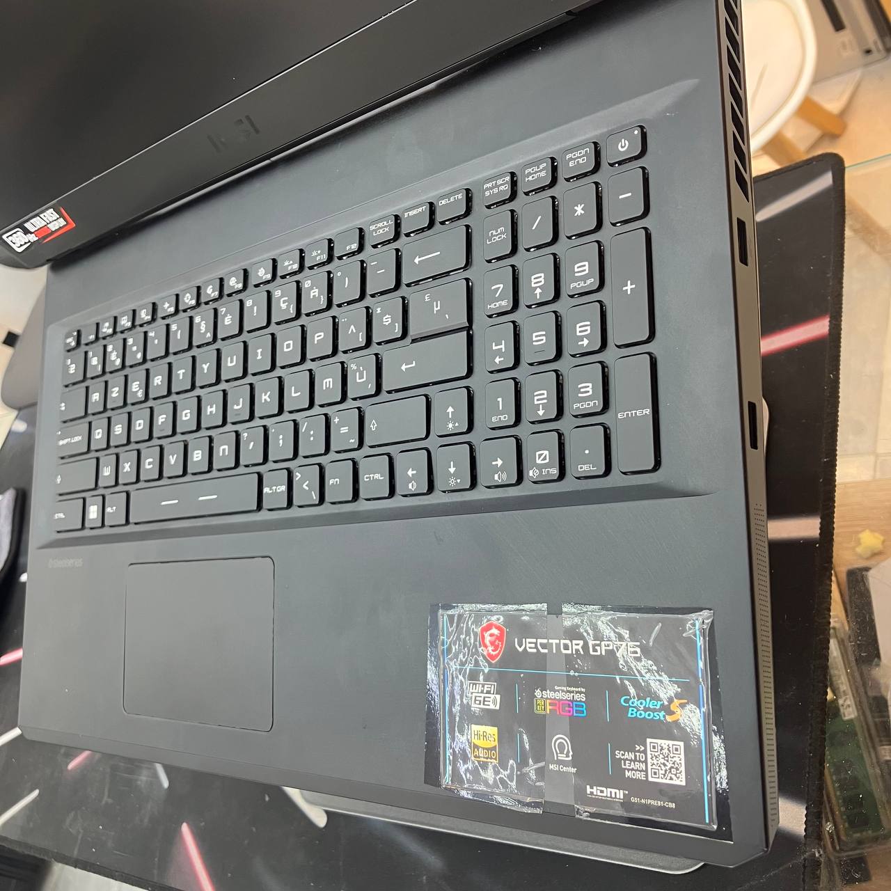 MSI MSI VECTOR GP76 CORE I7 12700H 16GB 512SSD RTX 3080 8GB VRAM 17.3 FHD 360HZ - LAPTOP vue 3