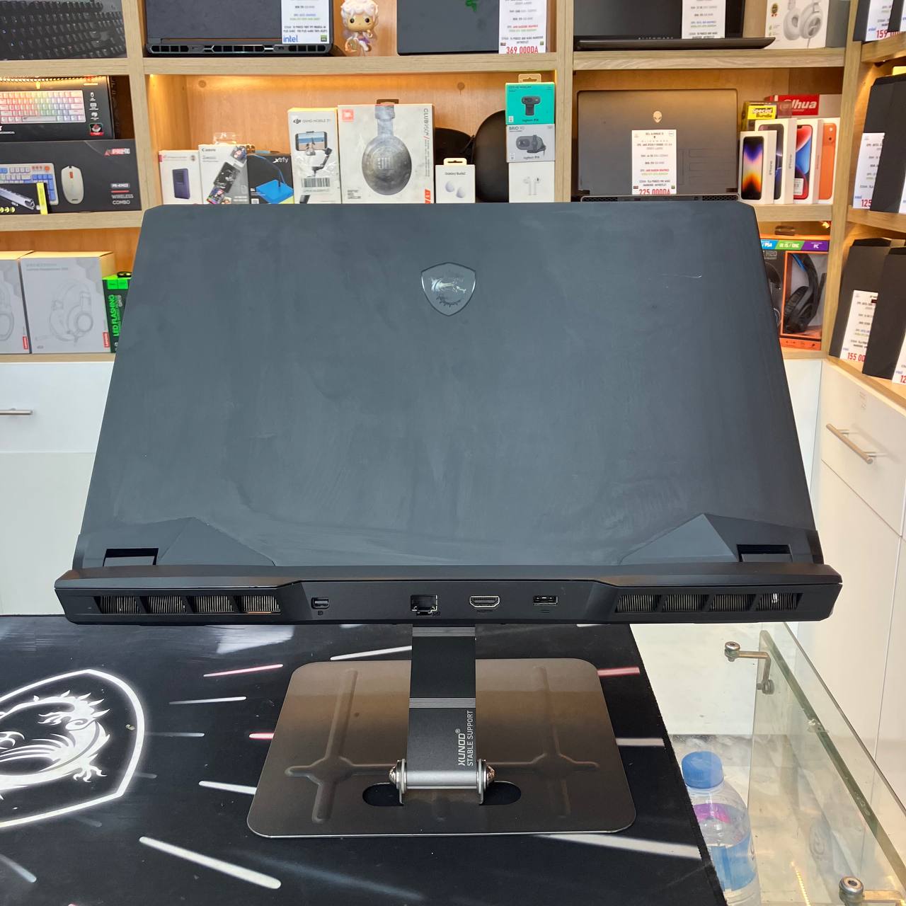 MSI MSI VECTOR GP76 CORE I7 12700H 16GB 512SSD RTX 3080 8GB VRAM 17.3 FHD 360HZ - LAPTOP vue 5