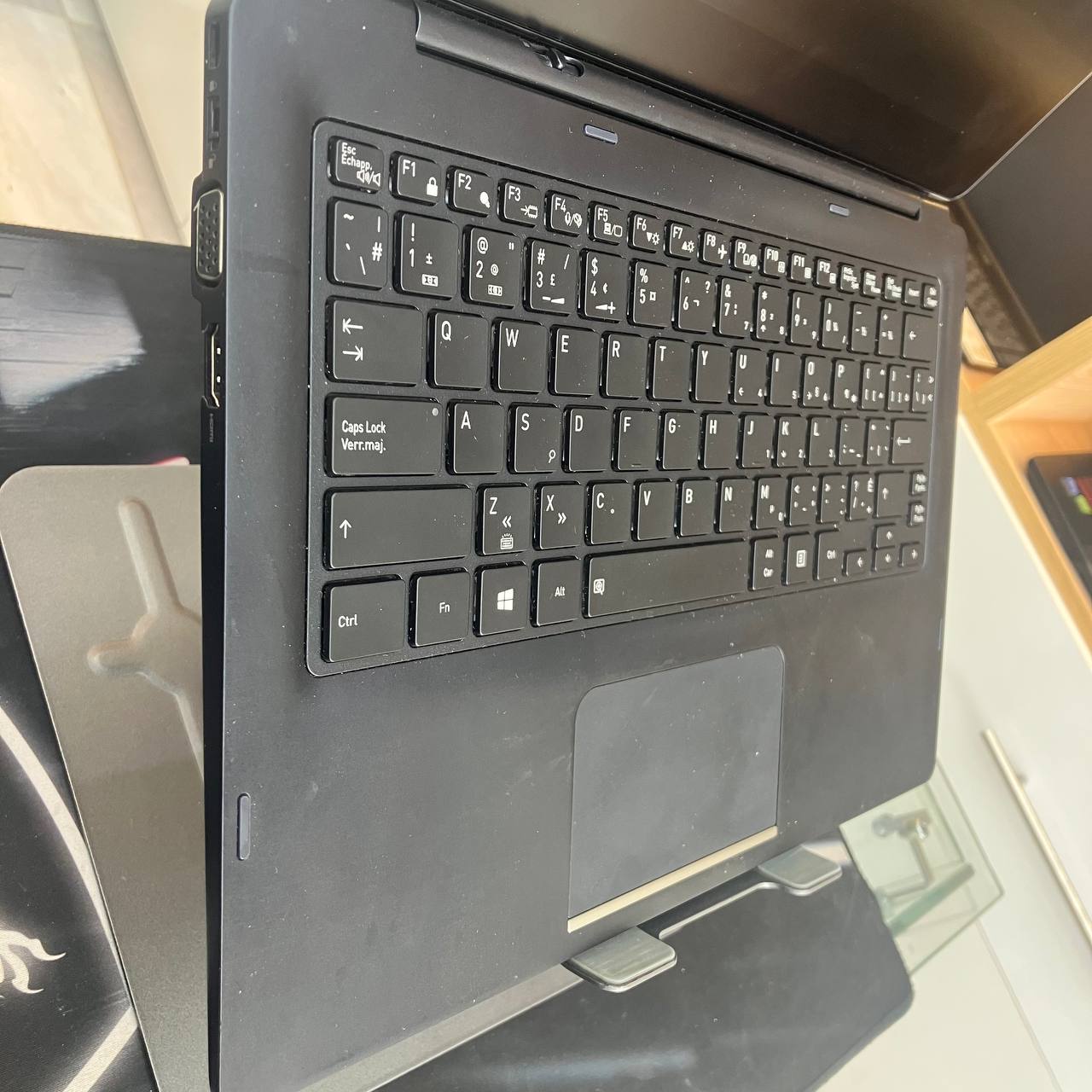 TOSHIBA TOSHIBA X30T CORE I5 8350U 8GB 256SSD 13.3' FHD TACTILE DETACHABLE - LAPTOP vue 3
