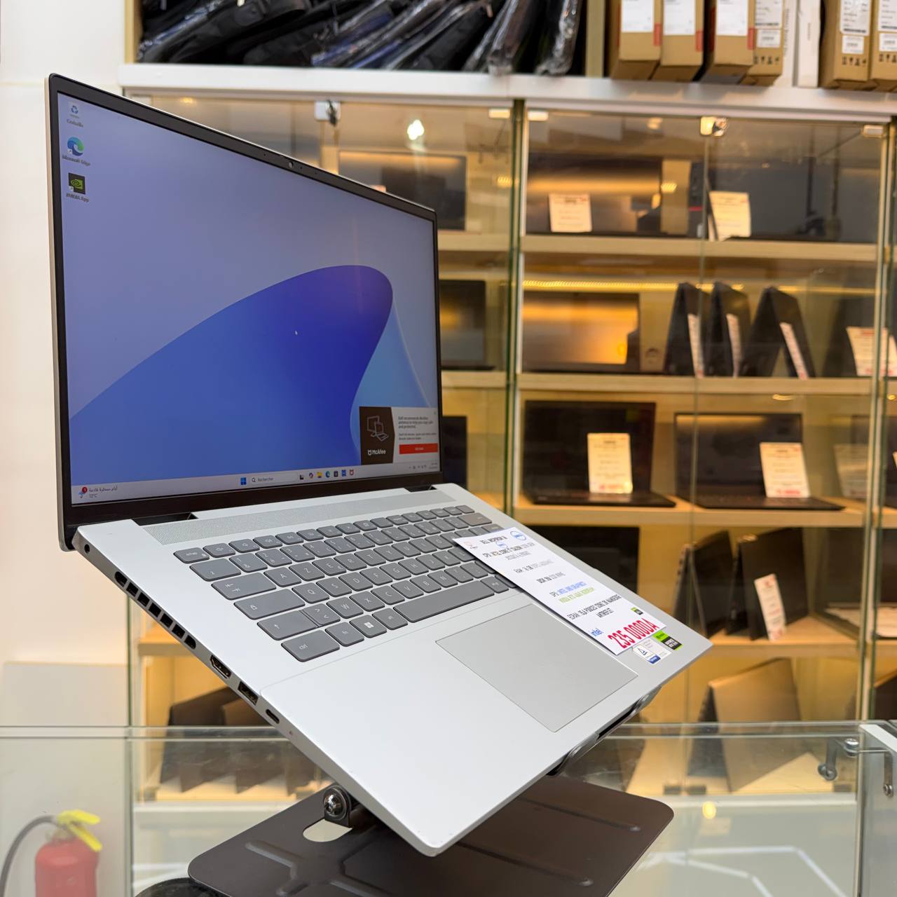 DELL DELL INSPIRON 16 INTEL CORE I7 13700H NVIDIA RTX 4060 16GB RAM 1TB SSD ECRAN 2K 120HZ  - LAPTOP vue 2