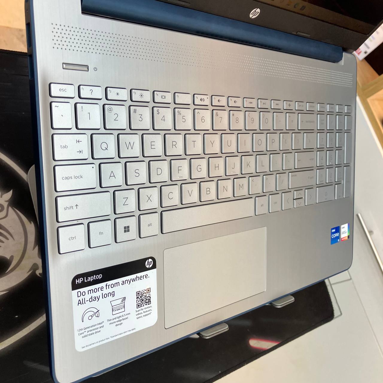 HP  HP LAPTOP 15 CORE I5 1235U 8GB 256SSD 15.6 FHD - LAPTOP vue 3