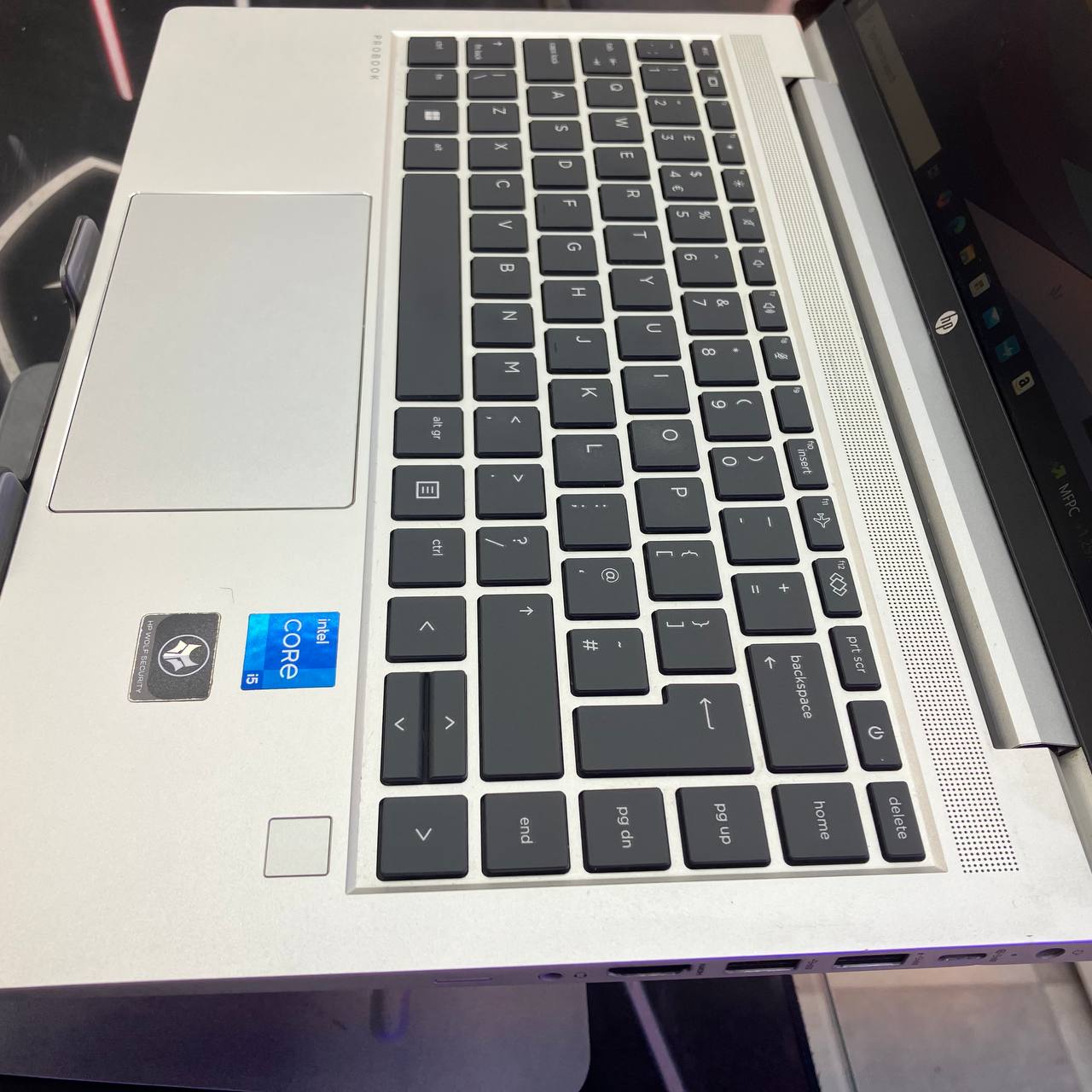 HP HP PROBOOK 440 G9 CORE I5 1235U 8GB 256SSD 14 FHD - LAPTOP vue 4