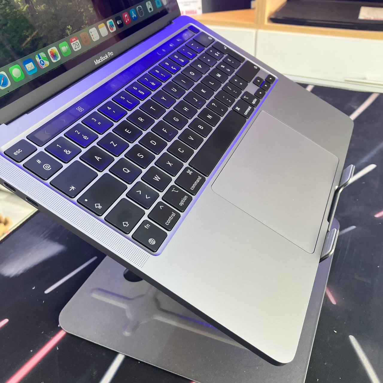 MACBOOK  MACBOOK PRO 2022 APPLE M2 16GB 512SSD CYCLE 27 13.3 (2560X1600) - LAPTOP vue 4