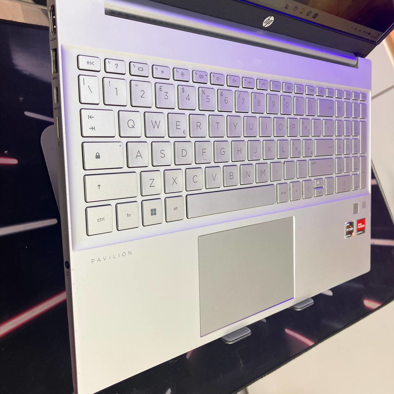 HP  HP PAVILION 15 RYZEN 5 5500U 8GB 512SSD 15.6FHD - LAPTOP vue 6