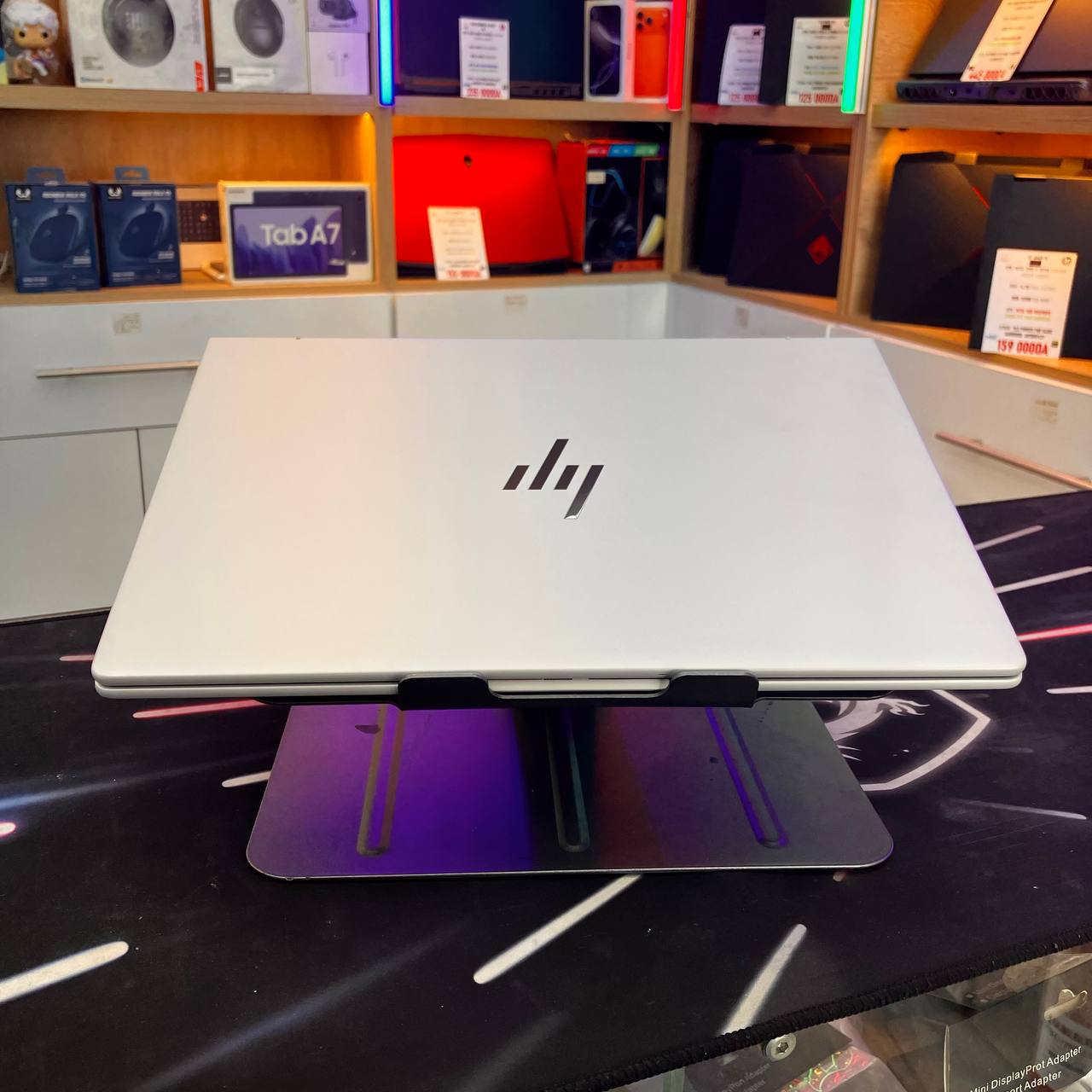 HP HP ELITEBOOK X G1i 14 ULTRA 7 268V 32GB 512SSD 14 FHD+ - LAPTOP vue 6