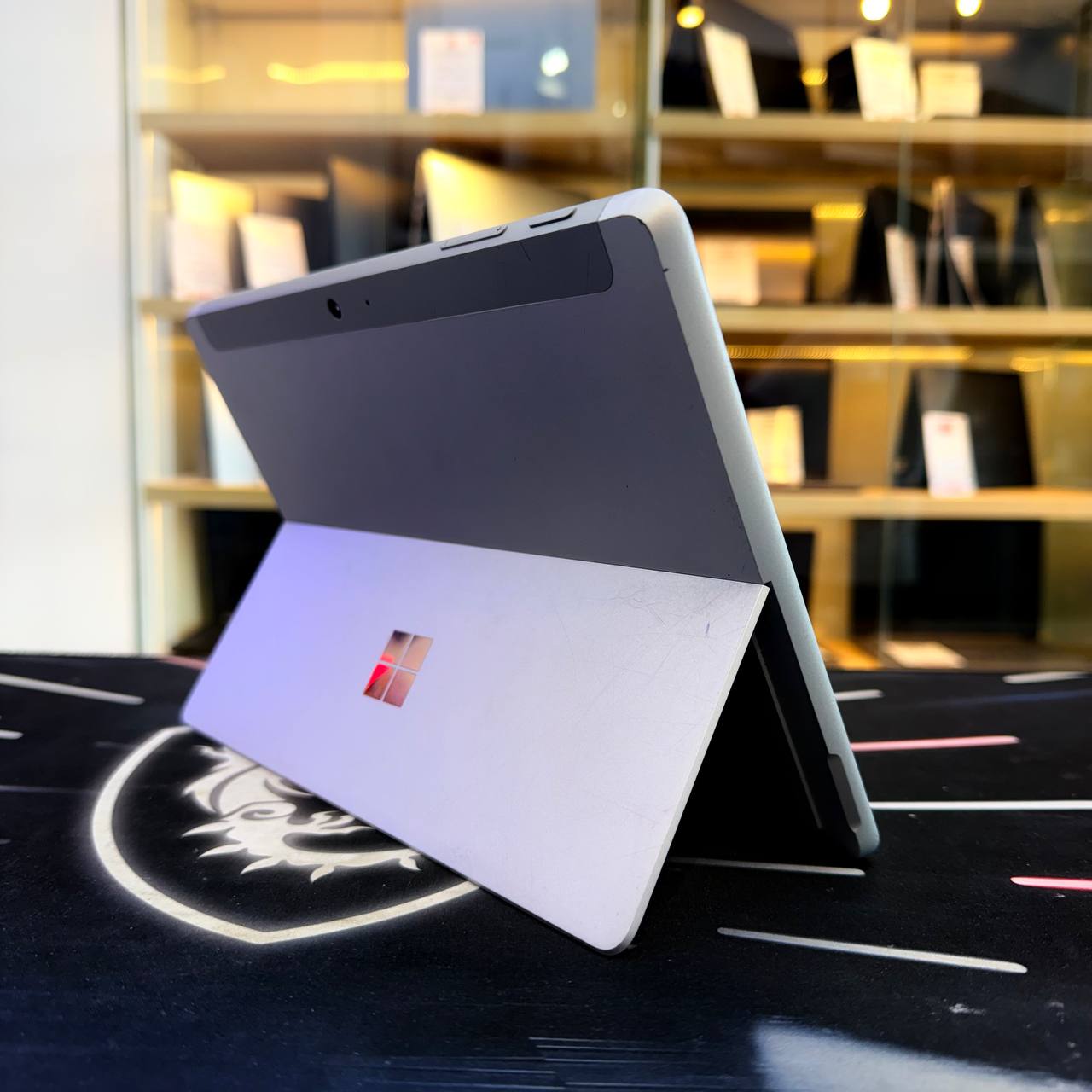 MICROSOFT MICROSOFT SURFACE GO INTEL CORE PENTIUM GOLD 6500Y 8GB 128GB SSD - LAPTOP vue 4