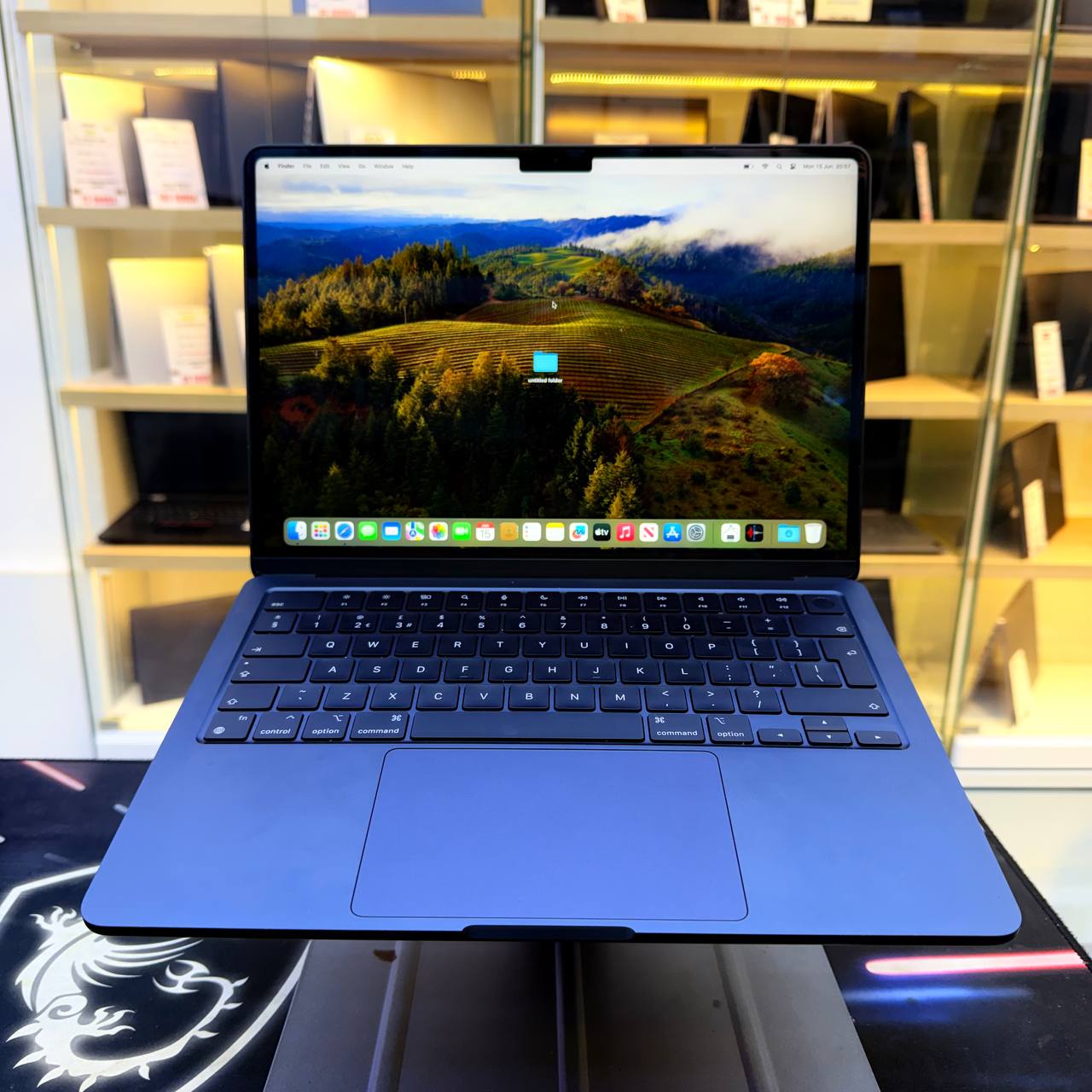 MACBOOK MACBOOK AIR M3 APPLE M3 CHIP 8GB 256GB SSD 13.3' 3K - LAPTOP vue 3