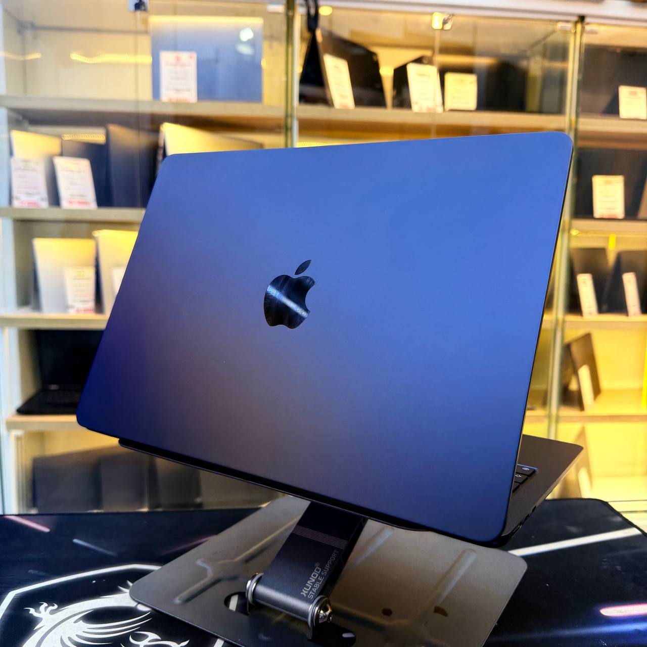 MACBOOK MACBOOK AIR M3 APPLE M3 CHIP 8GB 256GB SSD 13.3' 3K - LAPTOP vue 6