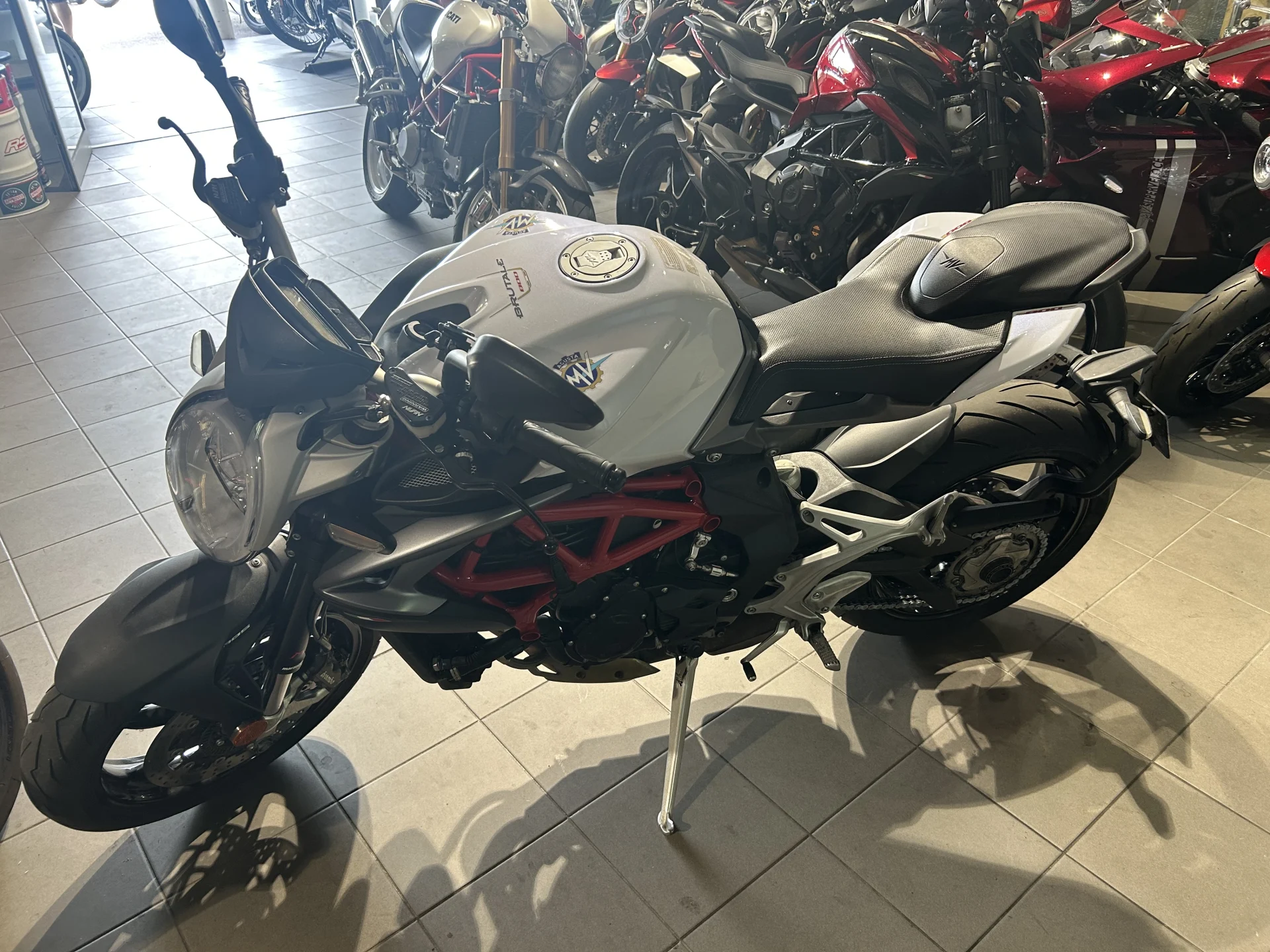 Brutale 800 - Brutale 800.jpeg