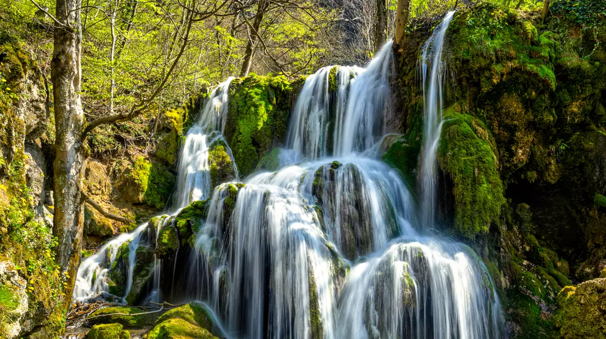 Beușnița Waterfall, Banat, Romania — photo 2