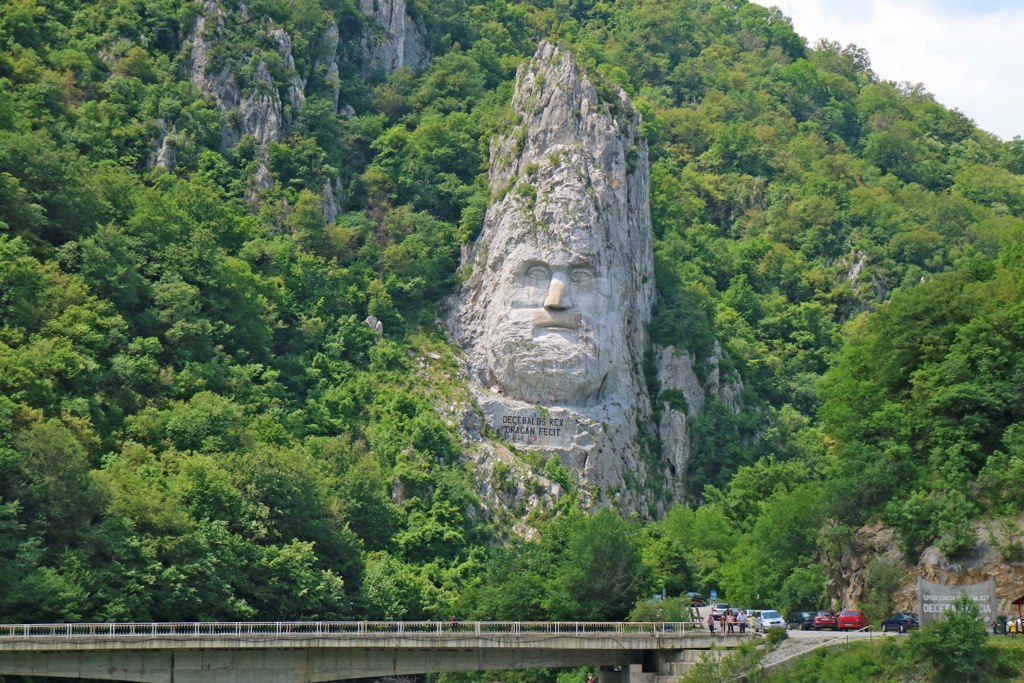 Rock Sculpture of Decebalus, Oltenia, Romania — photo 3